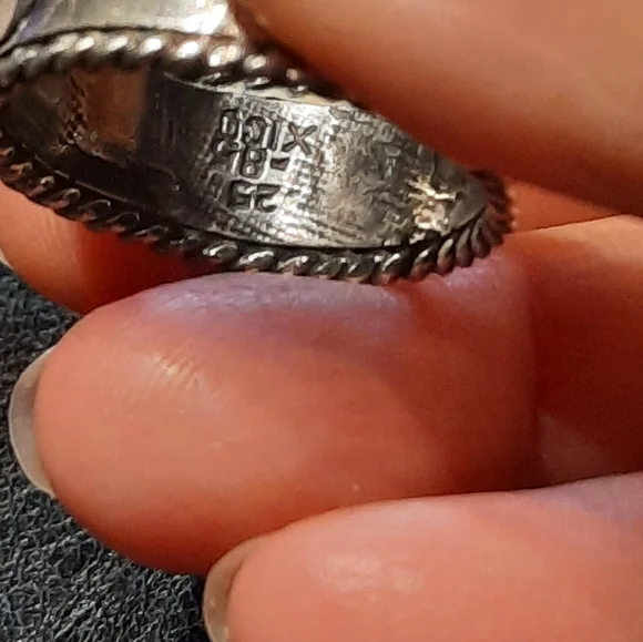 925 Silver Ring - Picture 3 of 7